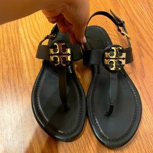 Tory Burch Claire leather flat sandal in black Size 7